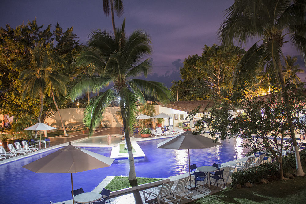 Cabo Blanco Hotel And Marina Barra de Navidad Exterior photo